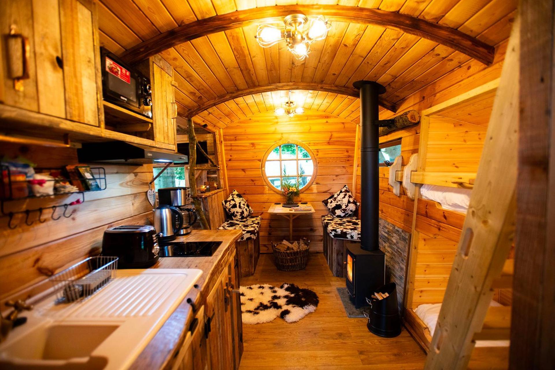 Burtree Country House, Tipi'S, Treehouse & Lodge & House Rooms With Hot Tubs In A Private Garden Thirsk Ngoại thất bức ảnh