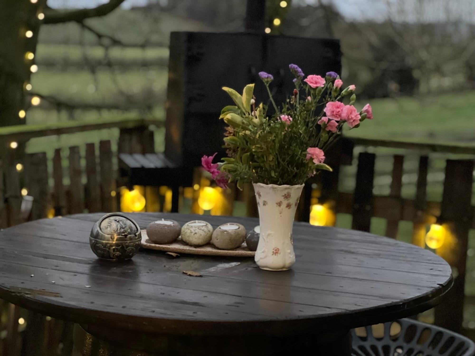Burtree Country House, Tipi'S, Treehouse & Lodge & House Rooms With Hot Tubs In A Private Garden Thirsk Ngoại thất bức ảnh