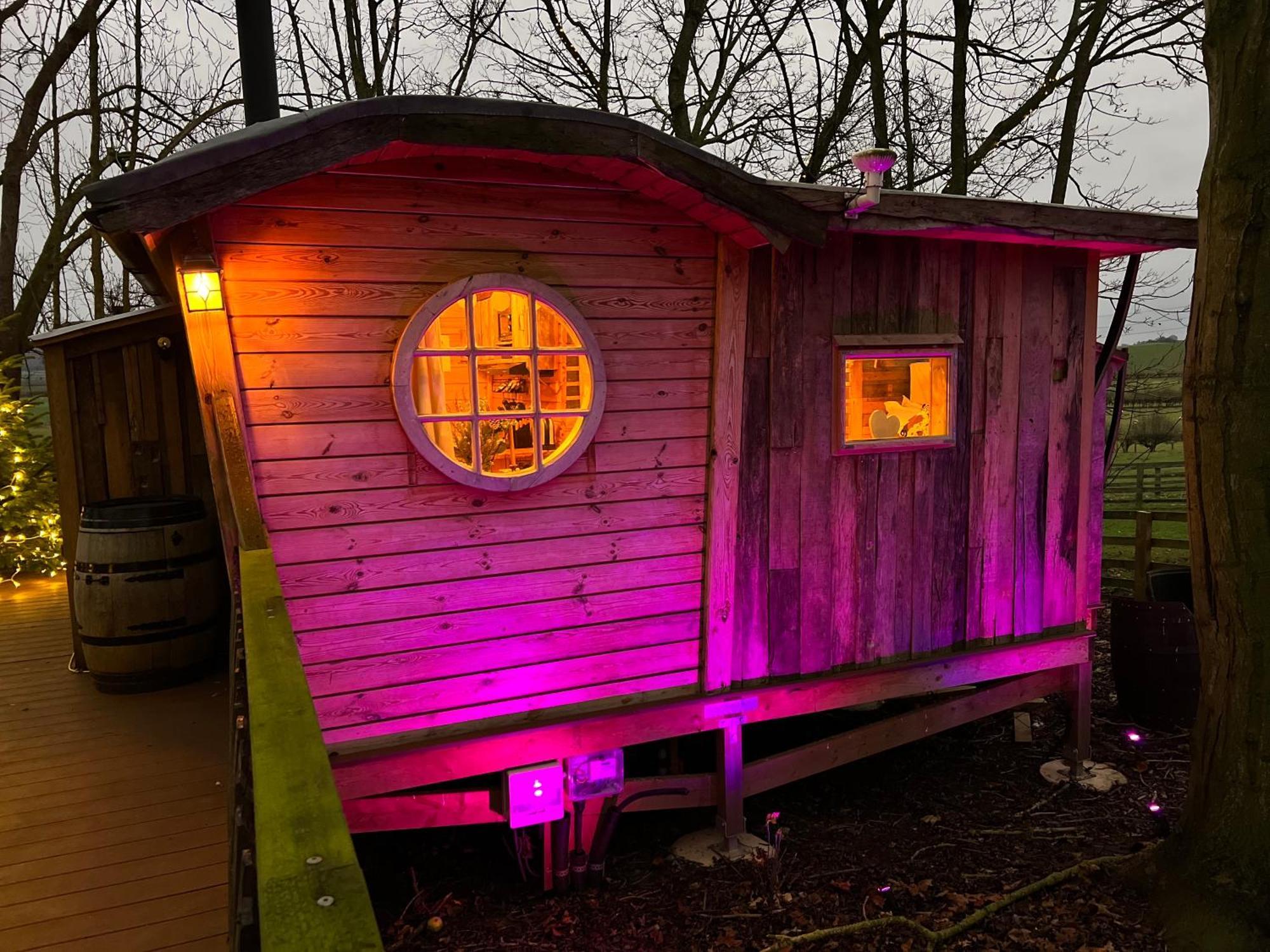 Burtree Country House, Tipi'S, Treehouse & Lodge & House Rooms With Hot Tubs In A Private Garden Thirsk Ngoại thất bức ảnh