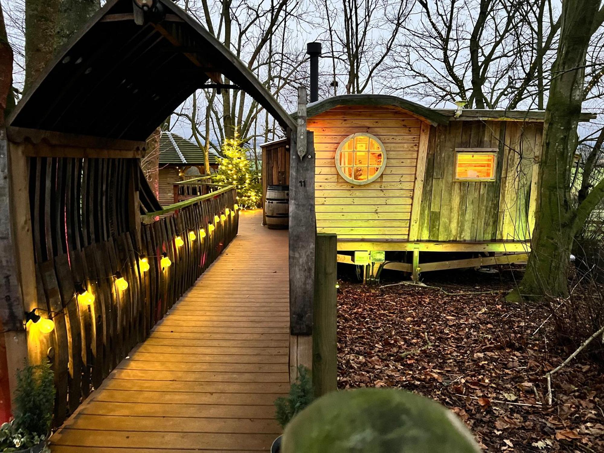 Burtree Country House, Tipi'S, Treehouse & Lodge & House Rooms With Hot Tubs In A Private Garden Thirsk Ngoại thất bức ảnh