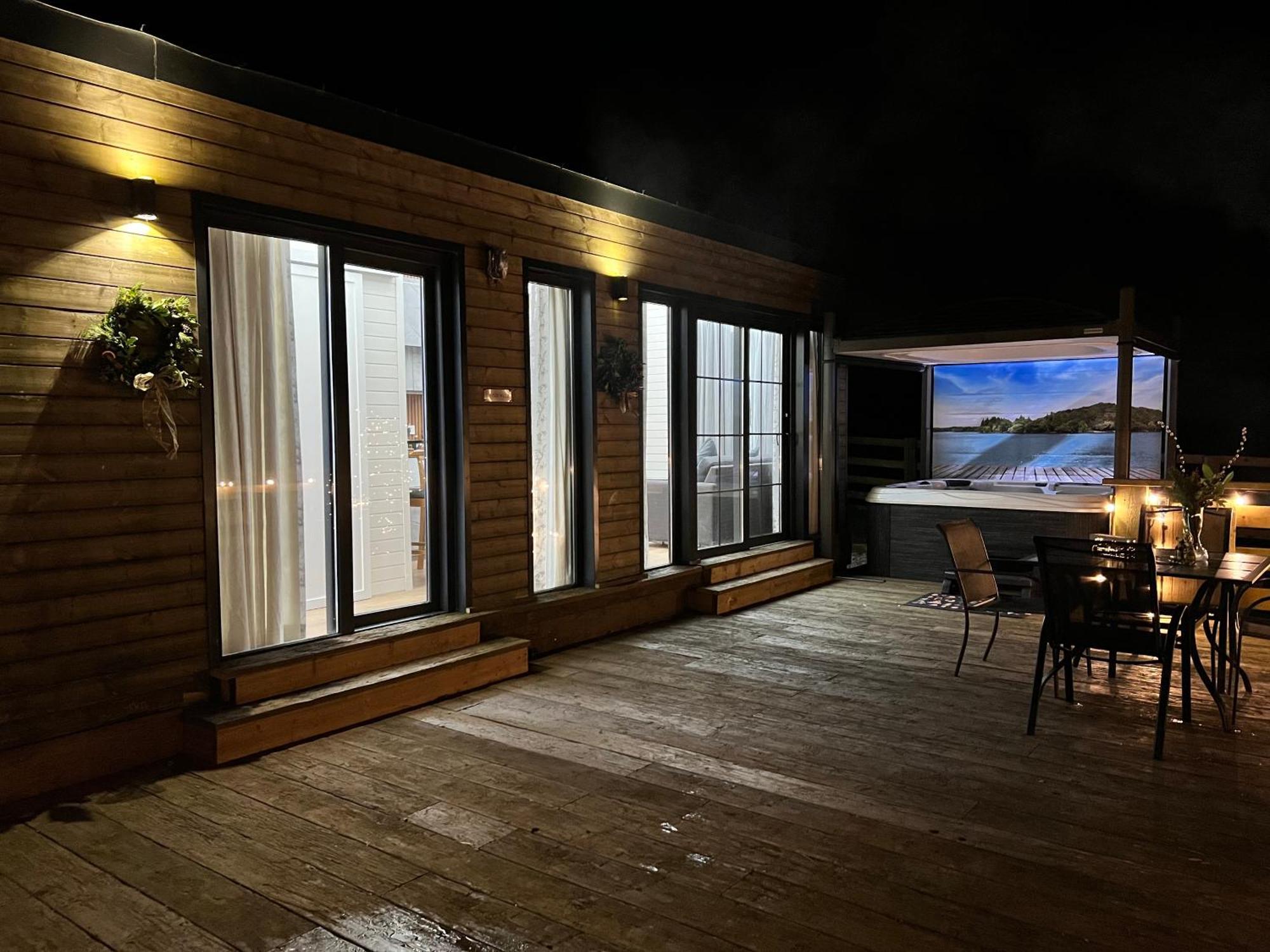 Burtree Country House, Tipi'S, Treehouse & Lodge & House Rooms With Hot Tubs In A Private Garden Thirsk Ngoại thất bức ảnh