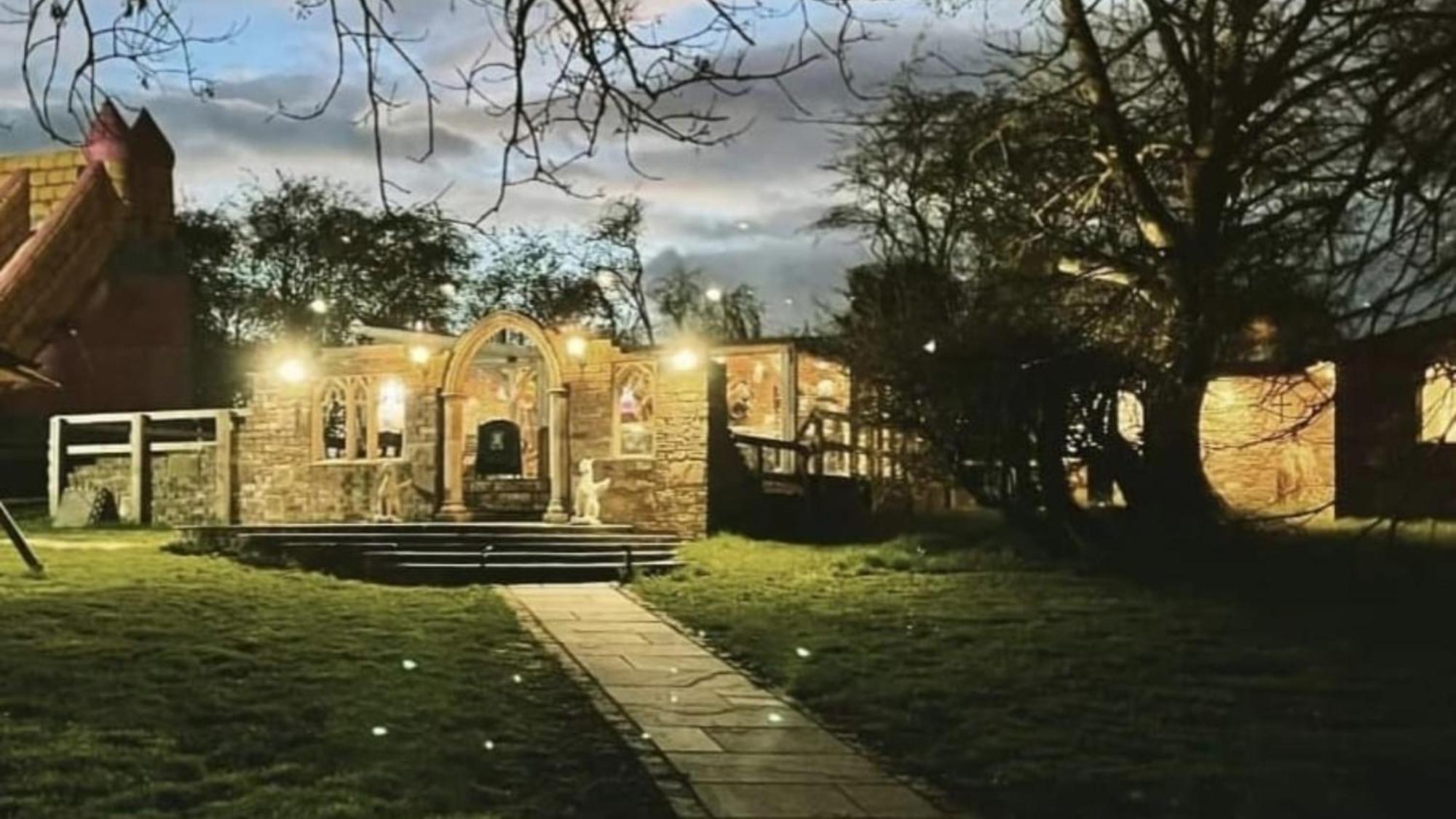 Burtree Country House, Tipi'S, Treehouse & Lodge & House Rooms With Hot Tubs In A Private Garden Thirsk Ngoại thất bức ảnh