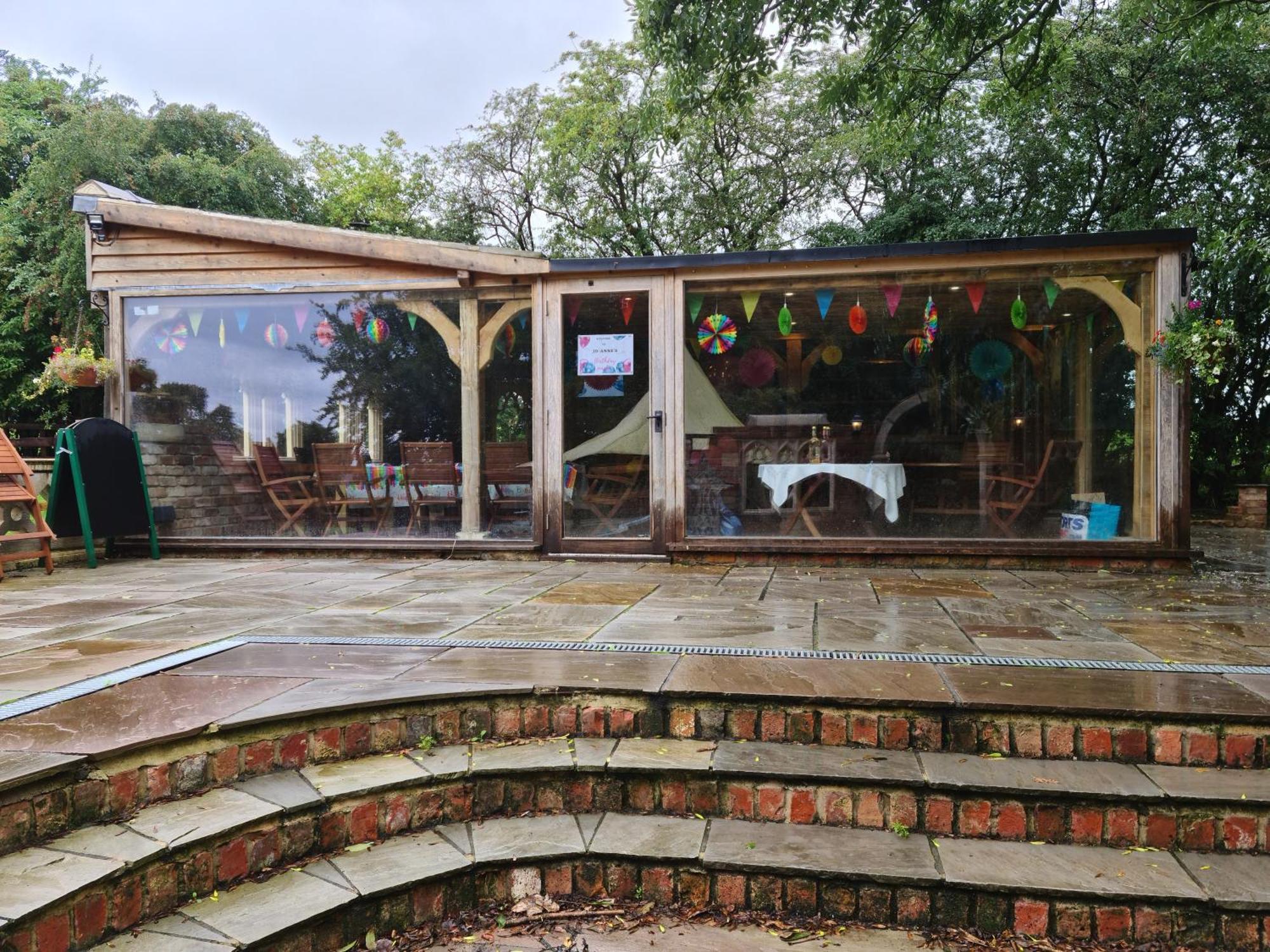 Burtree Country House, Tipi'S, Treehouse & Lodge & House Rooms With Hot Tubs In A Private Garden Thirsk Ngoại thất bức ảnh